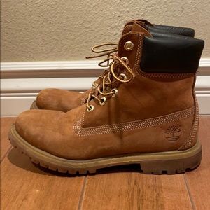 Women’s Timberland boots classic size 8